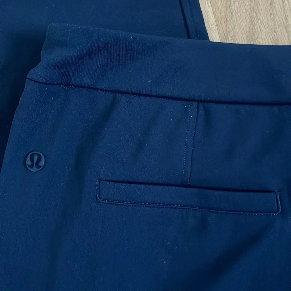 lululemon athletica Straight Leg Pants in Navy